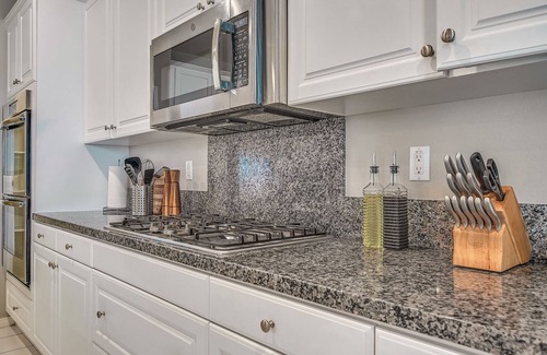 Mira Loma House | 1000MBPS Wifi★One Story Luxury 5 Bedrooms Model Home