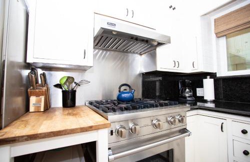 Balboa Peninsula House | 1002 E Oceanfront