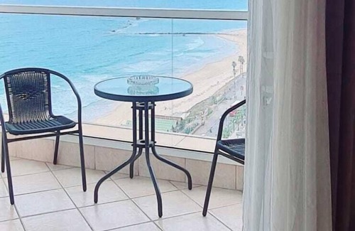 Bat Yam Apartment | 1007Go to Bat Yam Center