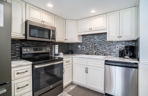 Garden City Condo | 1009 Waters Edge Resort 1 Bedroom Condo by RedAwning