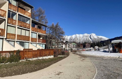 Le Devoluy Apartment | 100m from ski slopes, 2nd floor, parking, tv, ski locker, 27m², La Joue du Loup