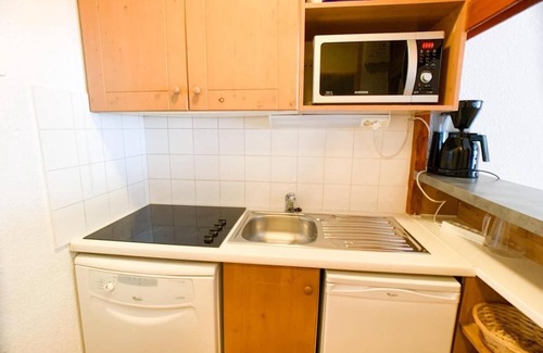 Tignes Apartment | 100m from ski slopes, 4th floor, balcony, tv, ski locker, 36m², Tignes