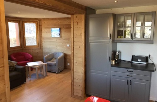 Bellentre Apartment | 100m from ski slopes, 1st floor, view valley, balcony, tv, 55m², Montchavin La Plagne