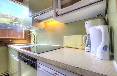 Plagne Centre Apartment | 100m from ski slopes, 3rd floor, tv, ski locker, 53m², La Plagne