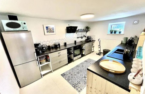 Caputh Apartment | 100m2 apartment in a house by the lake + garden near Potsdam
