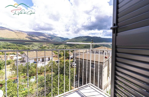 Licusati Apartment | (101) Double Room with Private Bathroom - Room Rentals in Licusati (SA)