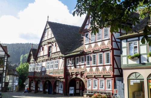 Schwalenberg Apartment | 101 m² Apartment ∙ 2 bedrooms ∙ 4 guests