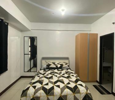 Pasay Apartment | 101 Newport Boulevard Condo near Terminal 3, Resorts World, Hotels, and Food