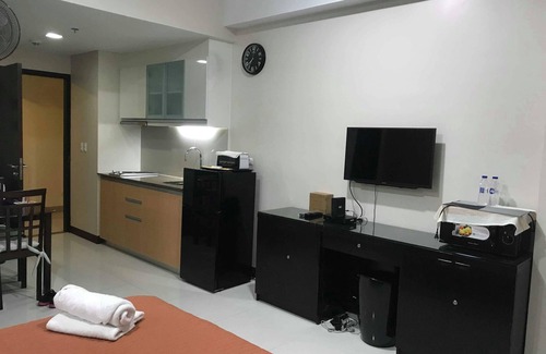 Pasay Apartment | 101 Newport Condo Across the Airport