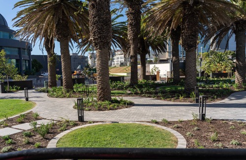 Century City Apartment | 101 Nine palms