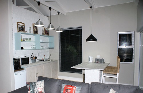 Gonubie Apartment | 101 on tenth avenue, HOME AWAY FROM HOME in SA