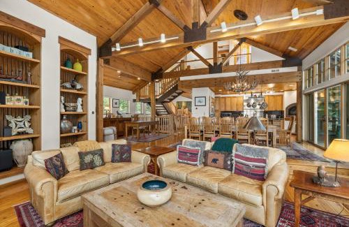 Aspen House | 101 Park Avenue, Expansive Private Home in East Aspen, Walking Distance to Town
