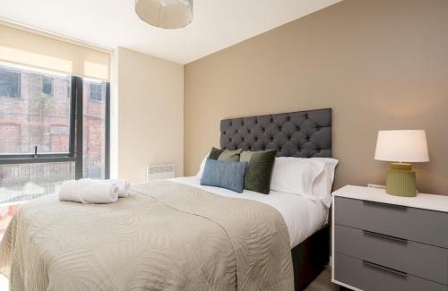 Everton Apartment | 101 Richmond Row · Richmond Row City Apartment Free Secure Parking Pass The Keys