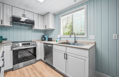 Blue Heron Lake House | 101 Sea Otter - Guest Cards and Golf Cart Included!