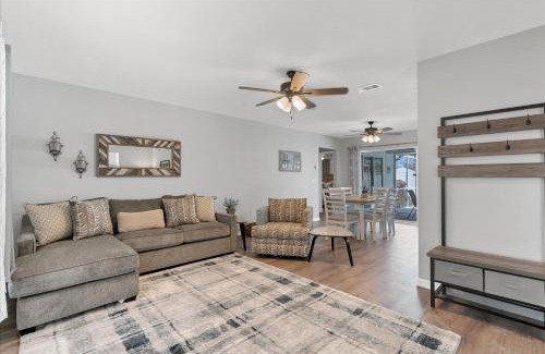 Port Charlotte House | 1014 Darby