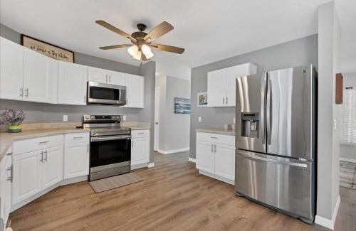 Port Charlotte House | 1014 Darby