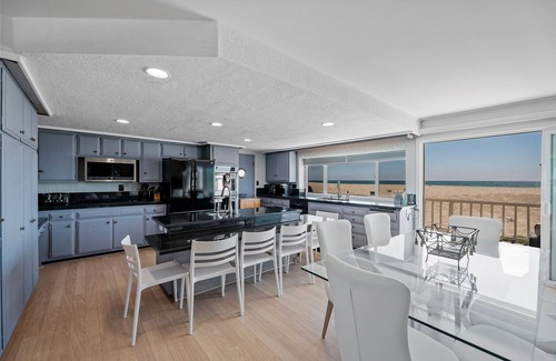 Oxnard Shores House | 1015MBR -OCEANFRONT 5 bedroom 4 bath SLEEPS 10