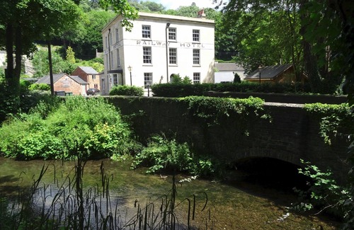 Nailsworth Apartment | (102)Beautiful Apartment in Landmark Cotswold Grade II Listed Georgian House -