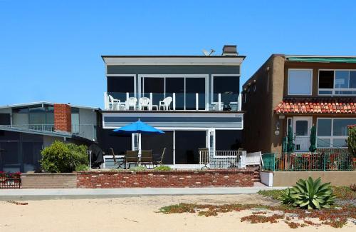 Balboa Peninsula House | 1023 E Balboa B