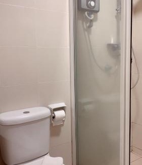 Taman Pertama Hotel | 103 Hotel
