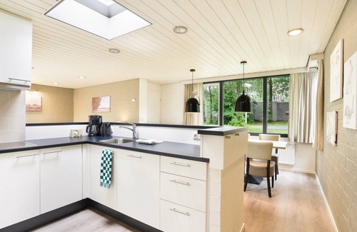 Hapert House | 103 m² Bungalow ∙ 4 bedrooms ∙ 8 guests