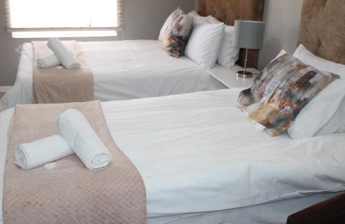 Goodwood House | 103onWallace Self Catering Guest House