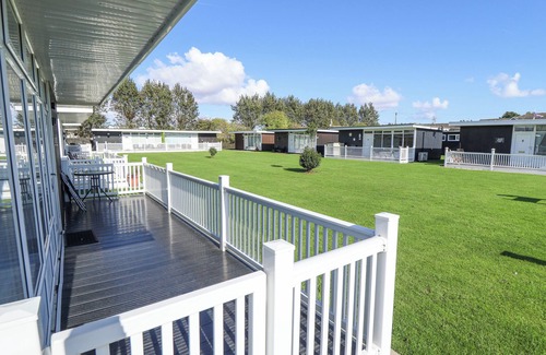 Chapel Saint Leonards Cottage | 104 The Laurels