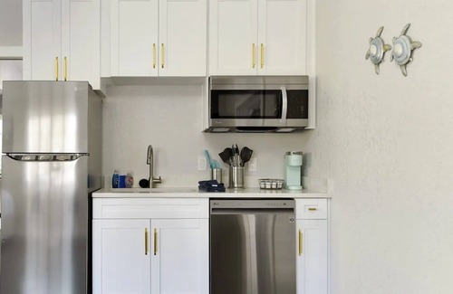 Old Southeast House | 105 B Home Sweet Home