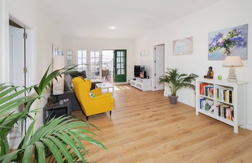 Costa Teguise Apartment | 105 m² Apartment ∙ 2 bedrooms ∙ 4 guests