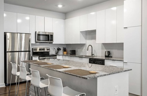 Midtown Apartment | 105 m² Apartment ∙ 2 bedrooms ∙ 4 guests