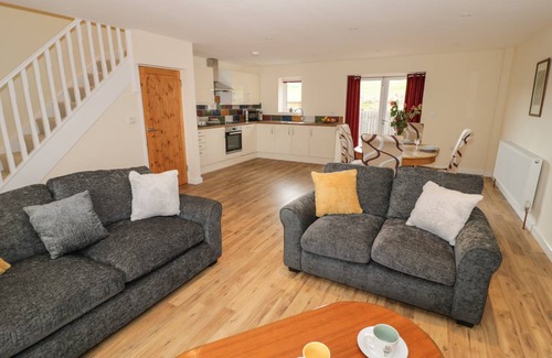 Ardens Grafton Cottage | 105 m² Cottage ∙ 2 bedrooms ∙ 4 guests