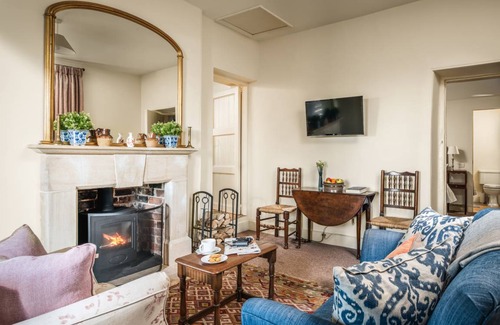 Moreton Cottage | 105 m² Cottage ∙ 2 bedrooms ∙ 4 guests