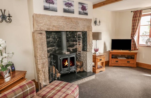 Tunstall Cottage | 105 m² Cottage ∙ 2 bedrooms ∙ 3 guests