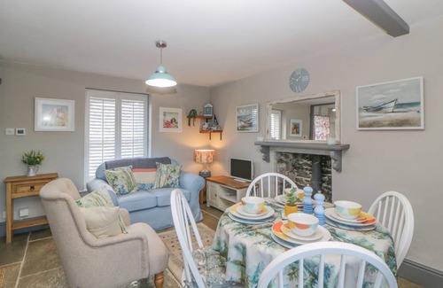 Dartmouth Cottage | 105 m² Cottage ∙ 2 bedrooms ∙ 4 guests