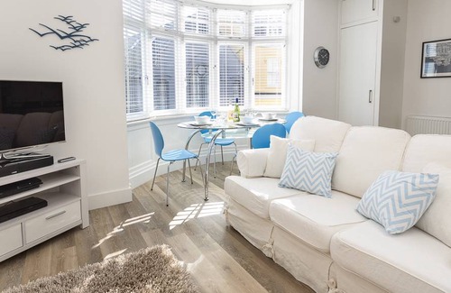 Dartmouth Cottage | 105 m² Cottage ∙ 2 bedrooms ∙ 4 guests