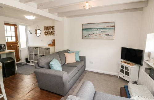 Hope-Cove Cottage | 105 m² Cottage ∙ 2 bedrooms ∙ 4 guests