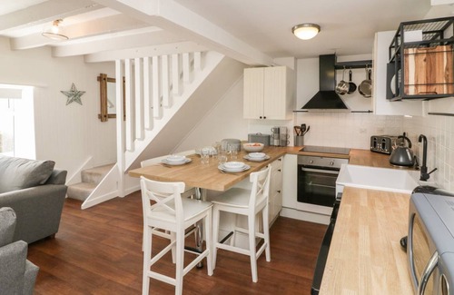 Hope-Cove Cottage | 105 m² Cottage ∙ 2 bedrooms ∙ 4 guests