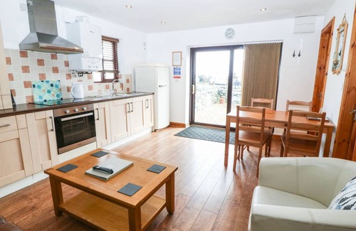 Holyhead Cottage | 105 m² Cottage ∙ 2 bedrooms ∙ 4 guests