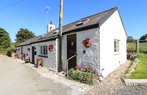 Edern Cottage | 105 m² Cottage ∙ 2 bedrooms ∙ 4 guests