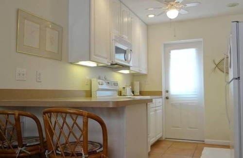 Bradenton Beach Cottage | 105b 12th Street South Front 2 Bedroom Apts by RedAwning