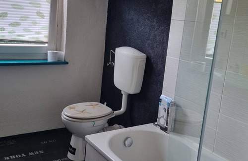 Neubukow Apartment | 105qm Ferienwohnung mit Ostseenähe, Ruhig Gelegen, bis 6 Personen