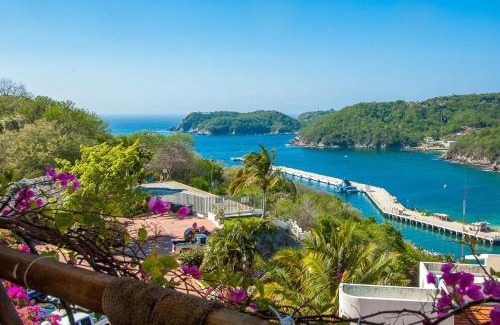 P Chahue House | 1063 - Cruz Del Mar M302