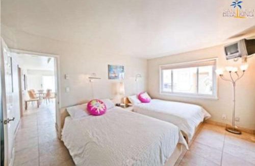 Mission Beach House | 107-Oceanfront Lux 17