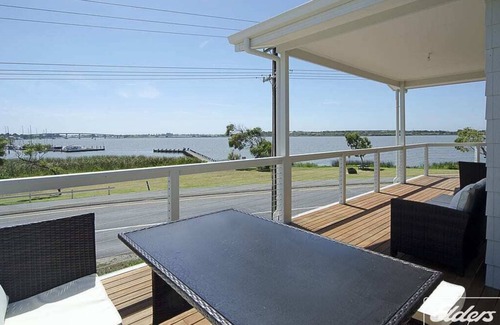 Goolwa South House | 109 Barrage Rd - A Stunning home with spectacular river views
