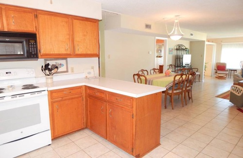 Dauphin Island Condo | 109 m² Condo ∙ 2 bedrooms ∙ 6 guests