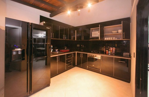 El Tesoro House | 10BRPOBLADOMANSIONPOOLJAVUZZIPRIVATE