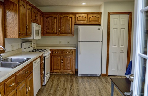 Bloomington House | 10mins to IU/Close to Lake Lemon/Pet Friendly/