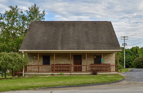 Bloomington House | 10mins to IU/Close to Lake Lemon/Pet Friendly/