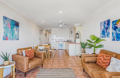 North Creek Apartment | 10T Beachfront Apartments