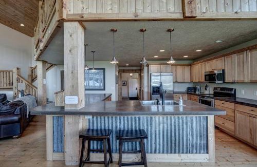 Deadwood Ski Chalet | 11 Bedrooms Chalets In Lead